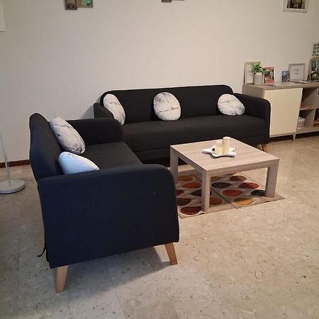 Lario Promenade: Family Friendly Apartment In Como Zewnętrze zdjęcie
