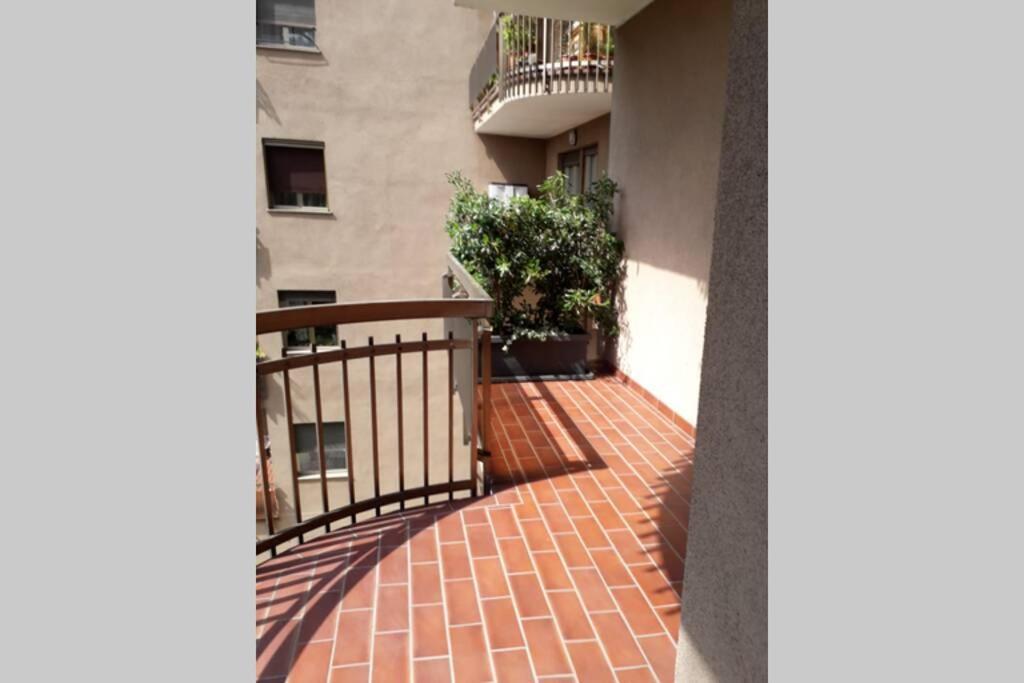 Lario Promenade: Family Friendly Apartment In Como Zewnętrze zdjęcie