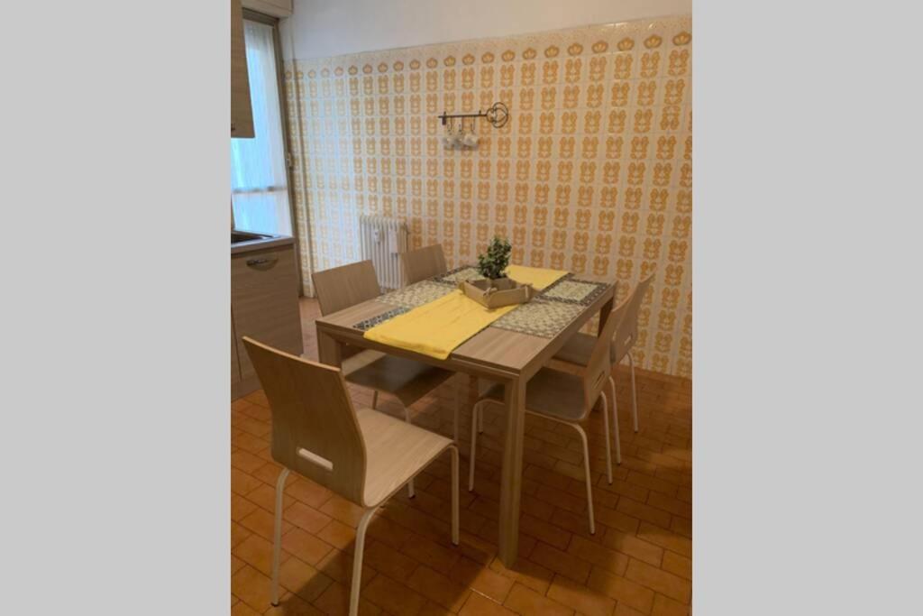 Lario Promenade: Family Friendly Apartment In Como Zewnętrze zdjęcie